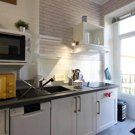 Апартаменты T2 Bis Avec Balcon Au Centre De La Bourboule, Proche Des Thermes, 4 Pers, Wifi - Fr-1-608-238 Ла-Бурбуль